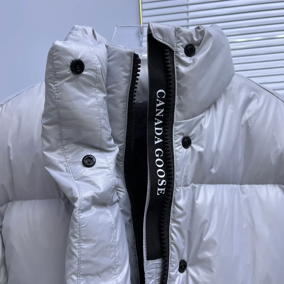 P780 2023 new official hot model CANADA GOOSE Canada Goose Puff Short Down Jacket 2256W, this year’s hottest model!